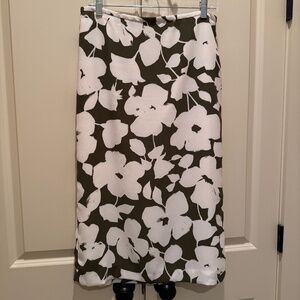 Ann Taylor Floral Green and White Midi Pencil Skirt